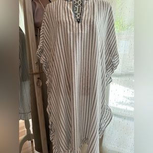 BCBG caftan. Rare find! Gorgeous and ready for the resort